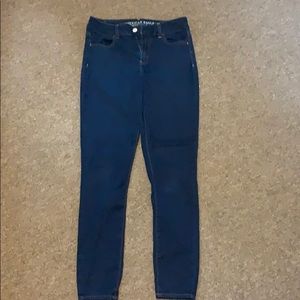 Women’s American Eagle jeans